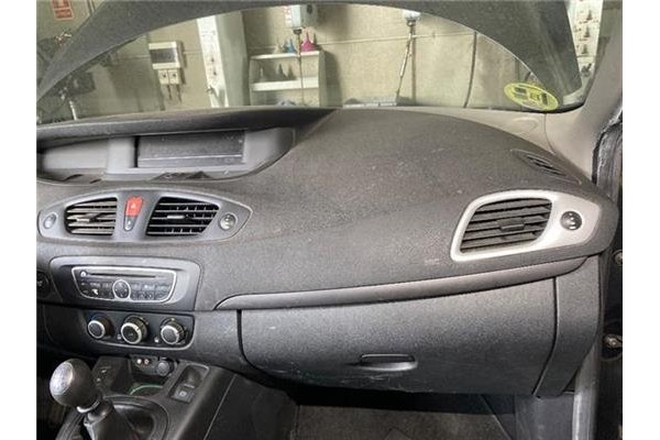 Recambio de salpicadero para renault scenic iii (jz) 1.5 grand expression referencia OEM IAM 663603851R  