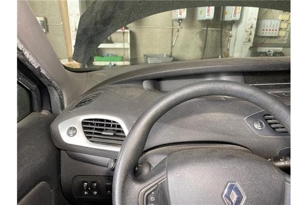 Recambio de salpicadero para renault scenic iii (jz) 1.5 grand expression referencia OEM IAM 663603851R  