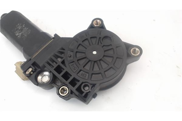 Recambio de motor elevalunas delantero izquierdo para hyundai accent (lc) referencia OEM IAM   