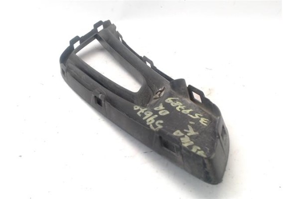Recambio de moldura paragolpes delantero derecha para opel astra k berlina 5p 1.6 dynamic referencia OEM IAM 13469588  