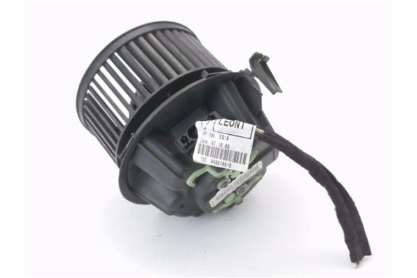 Recambio de motor calefaccion para dacia sandero i 1.4 referencia OEM IAM 272106020R 6001552011 