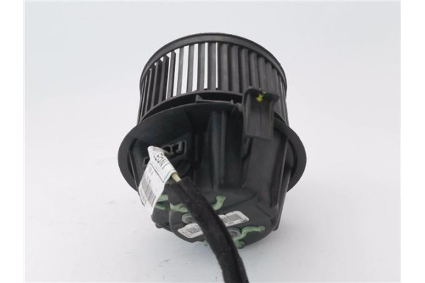 Recambio de motor calefaccion para dacia sandero i 1.4 referencia OEM IAM 272106020R 6001552011 