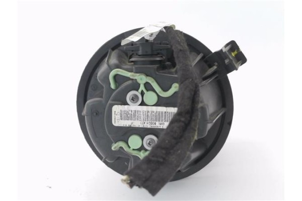 Recambio de motor calefaccion para dacia sandero i 1.4 referencia OEM IAM 272106020R 6001552011 