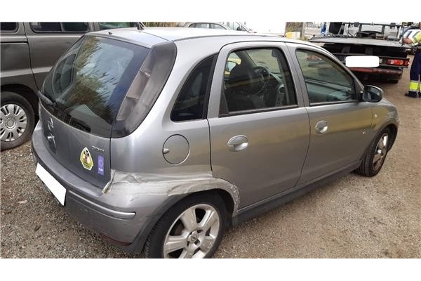 opel corsa c del año 2004