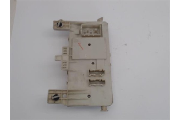 Recambio de centralita para mazda 3 berlina (bk) 1.6 di turbo referencia OEM IAM 519198014  