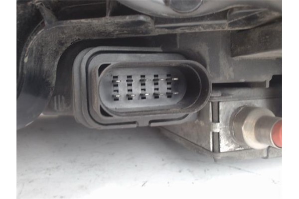 Recambio de faro delantero dcho para audi a6 avant (4b5) 2.8 quattro referencia OEM IAM 14846800  