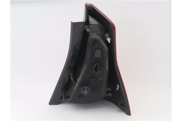 Recambio de piloto trasero izquierdo para dacia sandero i 1.4 referencia OEM IAM 8200734825 085511979L 