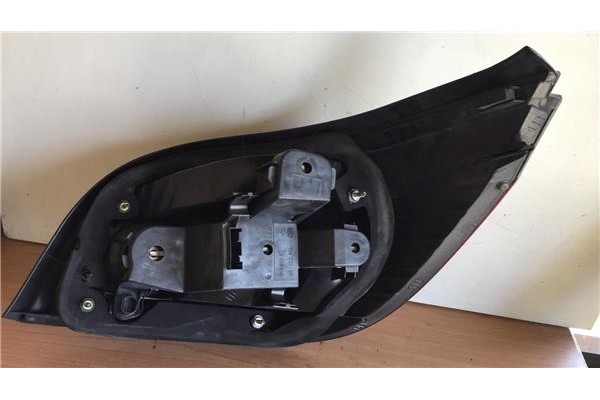 Recambio de piloto trasero izquierdo para bmw serie 5 berlina (e60) 2.0 520d referencia OEM IAM 6910767  63217165737 , BMW | 716
