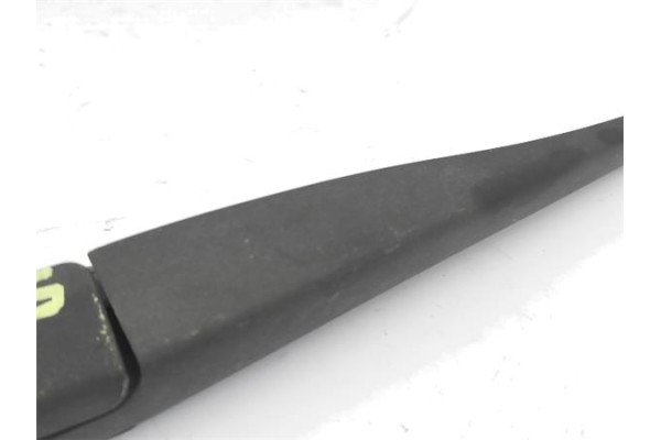Recambio de brazo limpiaparabrisas trasero para peugeot 206 1.4 i referencia OEM IAM 6429R2  
