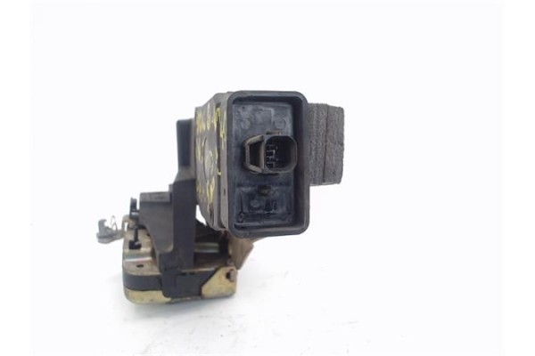 Recambio de cierre electromagnetico trasero derecho para volvo v40 familiar 1.6 referencia OEM IAM 30850811  