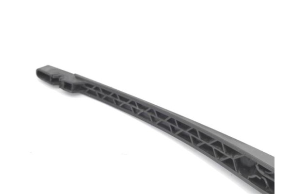 Recambio de brazo limpiaparabrisas trasero para peugeot 206 1.4 i referencia OEM IAM 6429R2  
