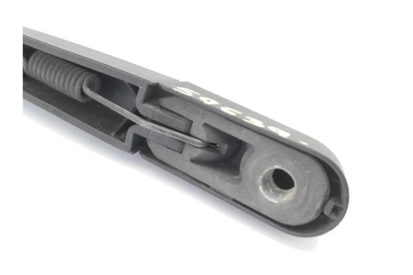 Recambio de brazo limpiaparabrisas trasero para peugeot 206 1.4 i referencia OEM IAM 6429R2  