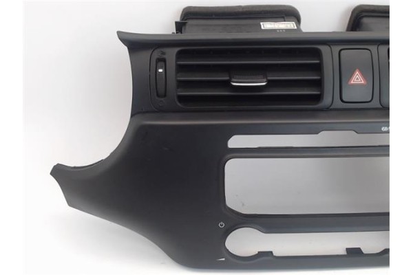 Recambio de embellecedor consola central para kia rio (ub) 1.2 basic referencia OEM IAM 847411W110  