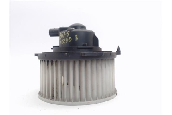 Recambio de motor calefaccion para mazda 3 berlina (bk) 1.6 di turbo referencia OEM IAM HB1118940000  