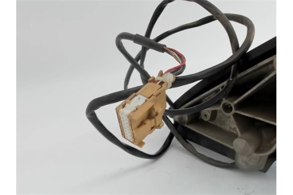 Recambio de retrovisor electrico derecho para audi a4 avant (8e) referencia OEM IAM 50010FA0  