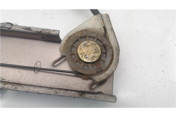 Recambio de mecanismo elevalunas delantero izquierdo para hyundai getz (tb) referencia OEM IAM 988101C100  