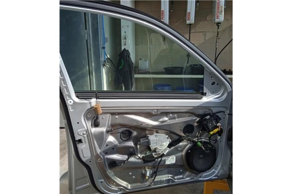 Recambio de puerta delantero izquierda para mercedes-benz clase c (bm 204) berlina 3.0 c 280 (204.054) referencia OEM IAM A20472