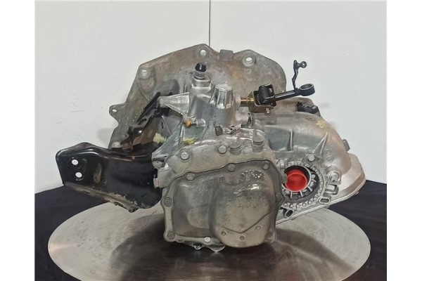 Recambio de caja cambios manual para opel combo (corsa b) 1.7 cargo referencia OEM IAM 4001972075 B25092F43W394 