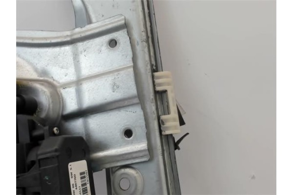 Recambio de mecanismo elevalunas delantero izquierdo para renault clio iii referencia OEM IAM   