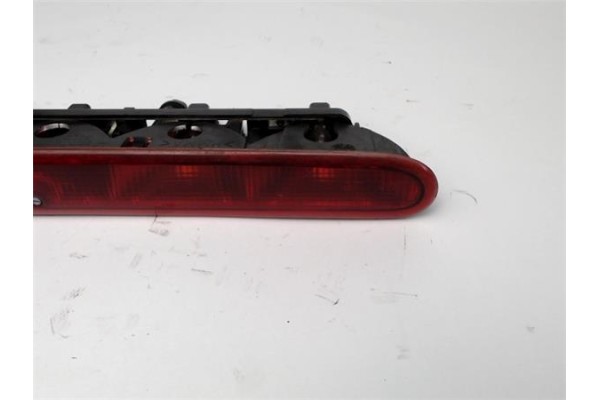 Recambio de luz central de freno para peugeot 206 1.4 16v referencia OEM IAM 6350K5 FP1981 
