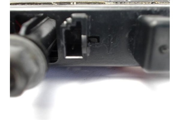 Recambio de luz central de freno para peugeot 206 1.4 16v referencia OEM IAM 6350K5 FP1981 