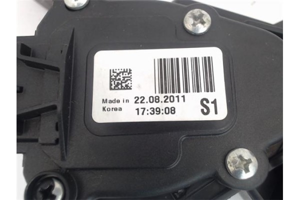 Recambio de pedal acelerador para kia rio (ub) 1.2 basic referencia OEM IAM 327001R500  