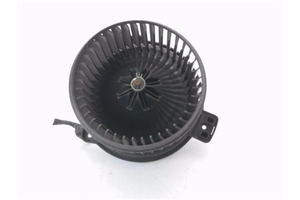 Recambio de motor calefaccion para kia carnival 2.9 crdi referencia OEM IAM B308830190  