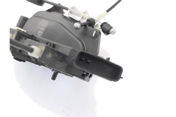Recambio de cierre electromagnetico trasero izquierdo para nissan micra iv (k13k/kk) 1.2 acenta referencia OEM IAM T7214520  