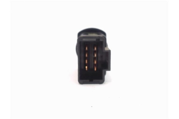 Recambio de interruptor luces emergencia para dacia logan 1 1.6 prestige referencia OEM IAM 8200602232 252905315R 