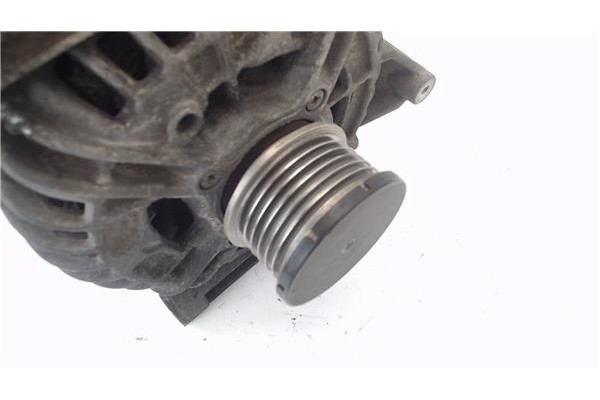 Recambio de alternador para mercedes-benz clase c (bm 203) familiar 2.2 c 220 t cdi (la) (203.208) referencia OEM IAM 124625014 