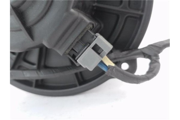 Recambio de motor calefaccion para kia carnival 2.9 crdi referencia OEM IAM B308830190  