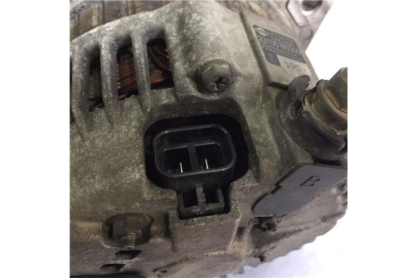 Recambio de alternador para nissan almera tino (v10m) 2.2 di referencia OEM IAM LR1100724 23100BN300 
