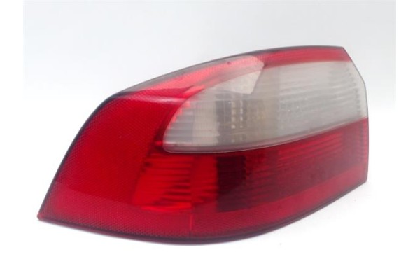 Recambio de piloto trasero izquierdo para renault laguna ii (bg0) 1.9 dci (bg0g) referencia OEM IAM 8200002473  