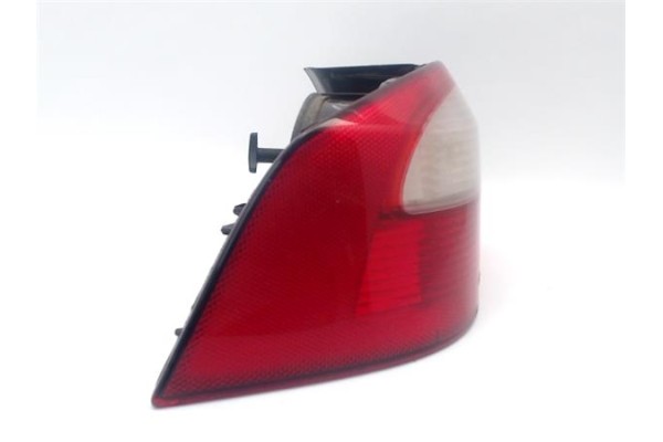 Recambio de piloto trasero izquierdo para renault laguna ii (bg0) 1.9 dci (bg0g) referencia OEM IAM 8200002473  