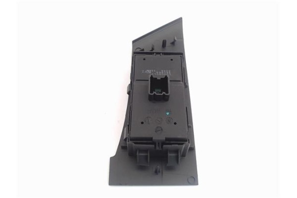 Recambio de mando elevalunas delantero izquierdo para opel astra j berlina 5p 1.6 excellence referencia OEM IAM 13305011  