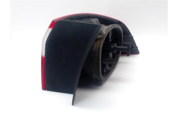 Recambio de piloto trasero izquierdo para renault laguna ii (bg0) 1.9 dci (bg0g) referencia OEM IAM 8200002473  