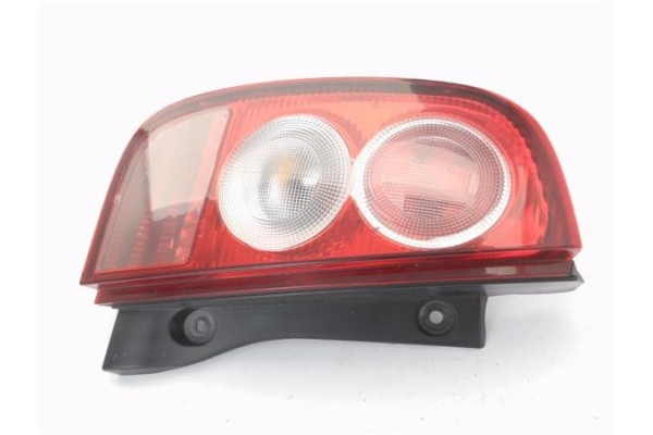 Recambio de piloto trasero izquierdo para nissan micra (k12e) 1.2 16v referencia OEM IAM B6550AX710  