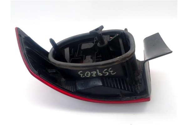 Recambio de piloto trasero izquierdo para renault laguna ii (bg0) 1.9 dci (bg0g) referencia OEM IAM 8200002473  