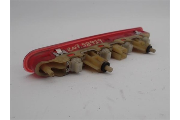 Recambio de luz central de freno para peugeot 207 1.6 confort referencia OEM IAM 6350Y2 5727891 