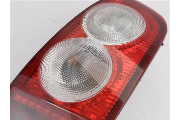 Recambio de piloto trasero derecho para nissan micra (k12e) 1.2 16v referencia OEM IAM B6550AX720  