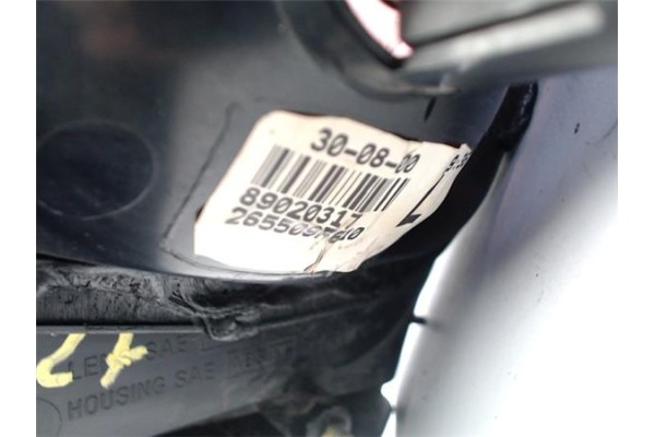 Recambio de piloto porton trasero izquierdo para nissan primera berlina (p11) 2.0 comfort referencia OEM IAM 265559F628  