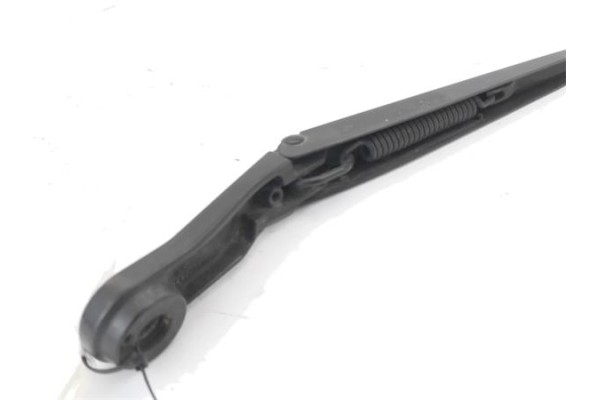 Recambio de brazo limpiaparabrisas delantero izquierdo para nissan micra (k12e) 1.2 16v referencia OEM IAM 28881AX702  