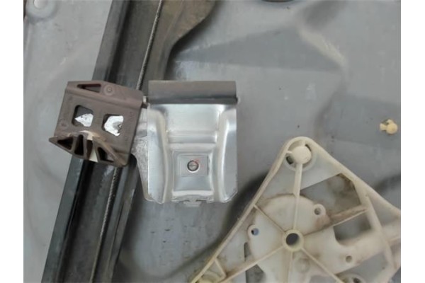 Recambio de elevalunas electrico delantero izquierdo para seat cordoba berlina (6l2) 1.9 reference referencia OEM IAM 6L4837755 