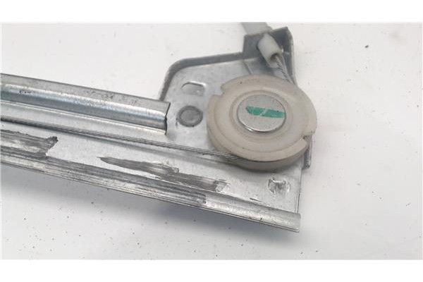 Recambio de mecanismo elevalunas delantero izquierdo para peugeot 307 (s1) referencia OEM IAM 9221K0  