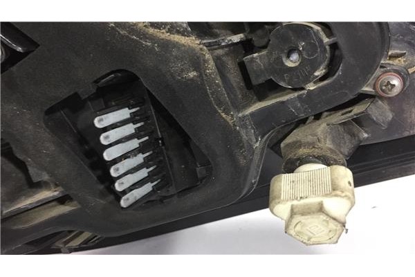 Recambio de piloto trasero derecho para opel astra h berlina 1.8 referencia OEM IAM 24451837 00865302 