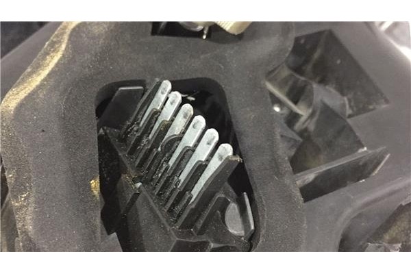 Recambio de piloto trasero izquierdo para opel astra h berlina 1.8 referencia OEM IAM 24451835 00865301 