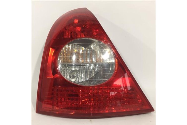 Recambio de piloto trasero izquierdo para renault clio ii fase ii (b/cb0) 1.5 authentique referencia OEM IAM 8200071413  8200917