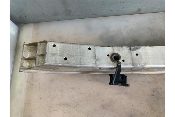 Recambio de refuerzo paragolpes para mercedes-benz clase c (bm 203) familiar 2.2 c 220 t cdi (la) (203.208) referencia OEM IAM A