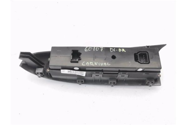 Recambio de mando elevalunas delantero derecho para kia carnival 2.9 crdi referencia OEM IAM 935754D120OT  