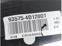 Recambio de mando elevalunas delantero derecho para kia carnival 2.9 crdi referencia OEM IAM 935754D120OT  